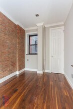 16 E 116th St, Unit 2B in New York, NY - Building Photo - Building Photo