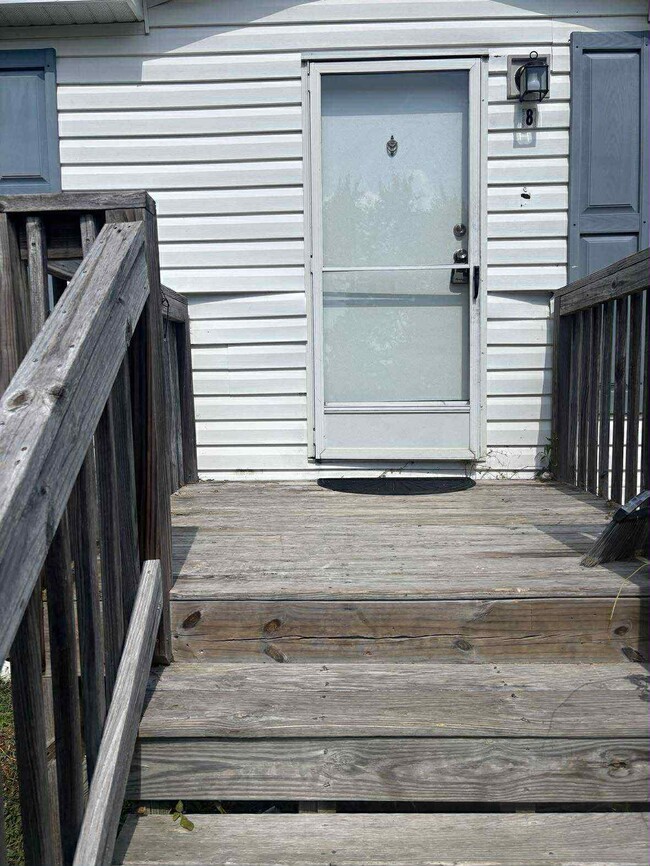 property at 726 Braswell Rd