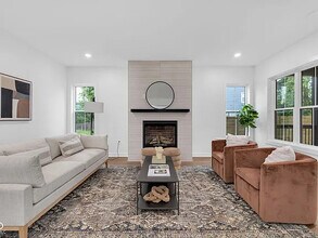 1027 Hosbrook St in Indianapolis, IN - Building Photo - Building Photo