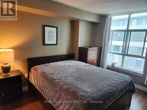 105 Victoria St in Toronto, ON - Building Photo - Building Photo