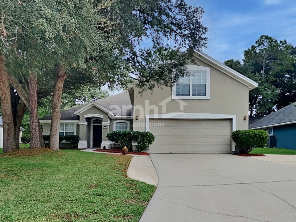 86351 Evergreen Pl in Yulee, FL - Foto de edificio