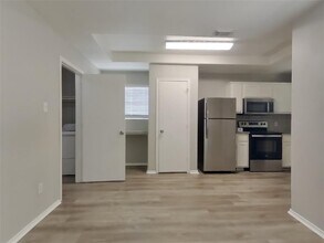 5514 Rio Ramos St in Rosharon, TX - Foto de edificio - Building Photo