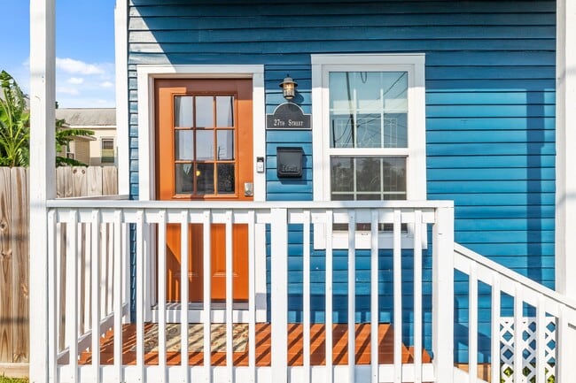 property at 808 27th St