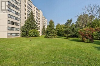 1600 Adelaide St in London, ON - Building Photo - Building Photo