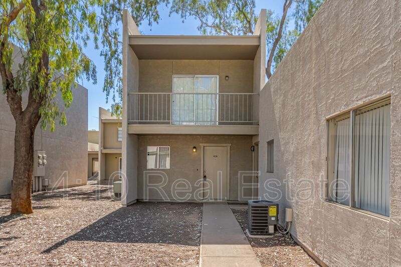 2833 E Le Marche Ave-Unit -Unit 103 in Phoenix, AZ - Foto de edificio