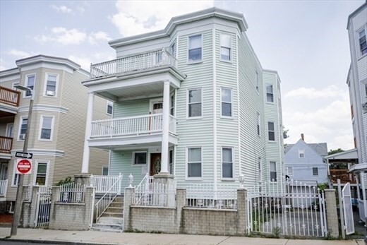 81 Dakota St