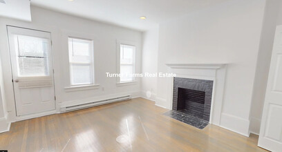 1414 Beacon St, Unit 3 in Brookline, MA - Foto de edificio - Building Photo