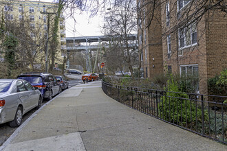 The Bradley in Bronx, NY - Building Photo - Building Photo