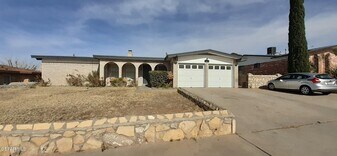 6613 Southwind Dr in El Paso, TX - Building Photo