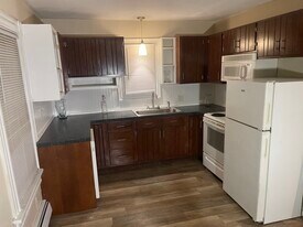 684 Bennett St, Unit 2 in Luzerne, PA - Building Photo