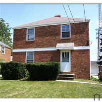 521 E 222nd St, Unit 521 E 222nd St- DWN in Euclid, OH - Building Photo