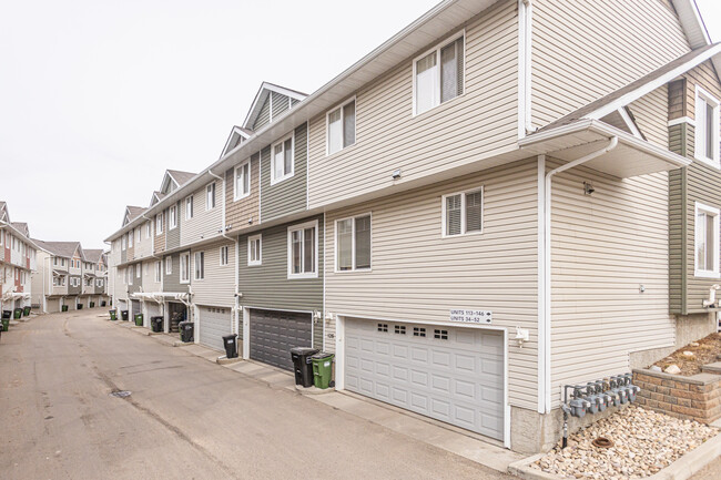 Landmark Communities at Tamarack in Edmonton, AB - Building Photo - Building Photo