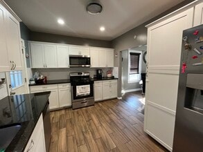 276 Seaview Ave in Bridgeport, CT - Building Photo - Building Photo