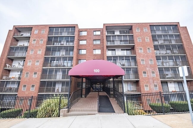 property at 100 High St