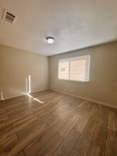 15909 Sago Rd, Unit 3 in Apple Valley, CA - Building Photo - Building Photo