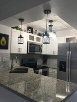 2154 W 60th St, Unit #12213 in Hialeah, FL - Building Photo