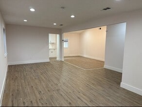 16814 Barcelona Dr in Friendswood, TX - Building Photo - Building Photo