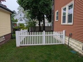 49 Adams St, Unit 2 in Medford, MA - Building Photo - Building Photo