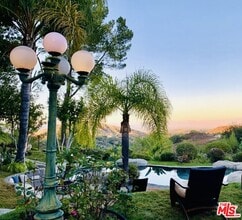 23931 Aspen Way in Calabasas, CA - Building Photo - Building Photo