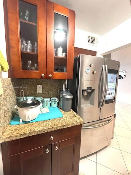 8821 W Flagler St, Unit 411 in Miami, FL - Building Photo - Building Photo