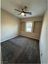 10403 Palmadora St in Las Vegas, NV - Building Photo - Building Photo