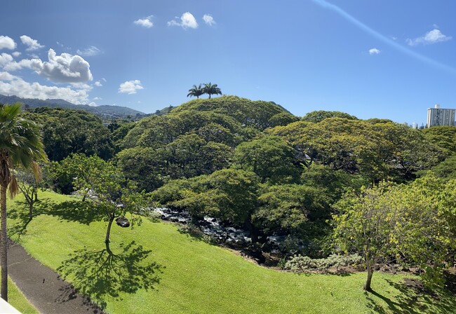 1720 Huna St, Unit 503 in Honolulu, HI - Foto de edificio - Building Photo