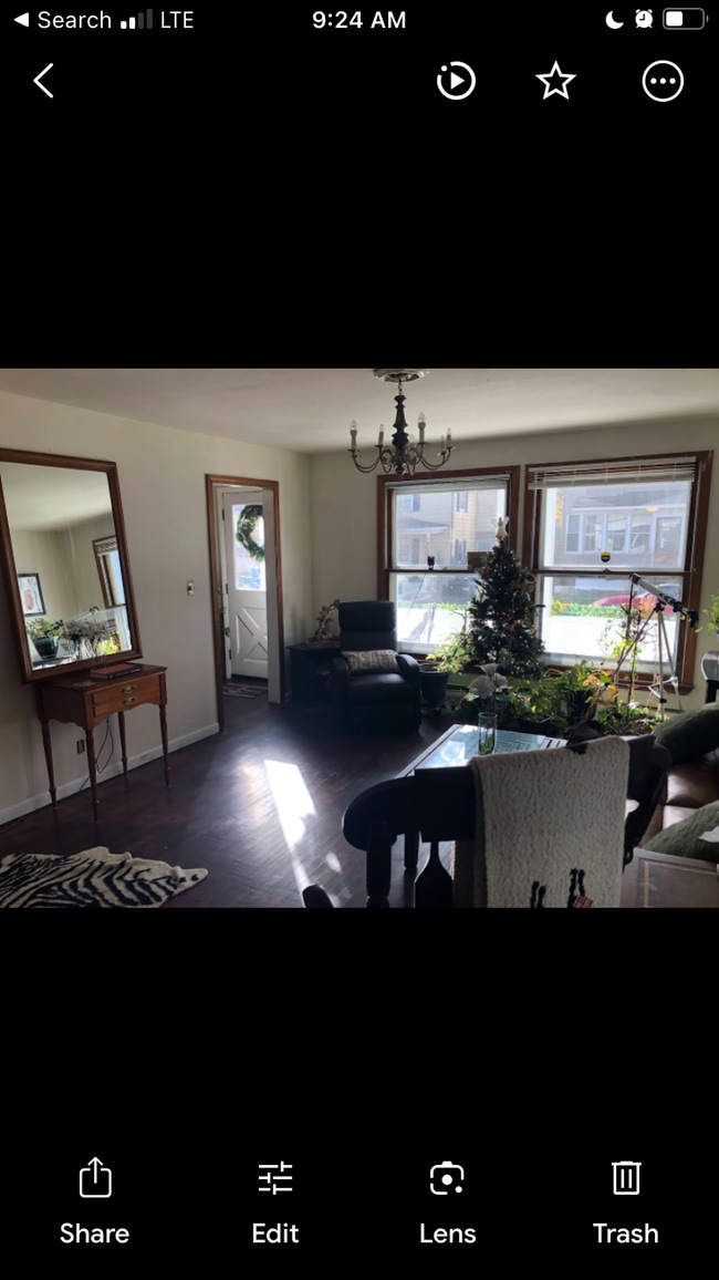 property at 9 Lincoln St