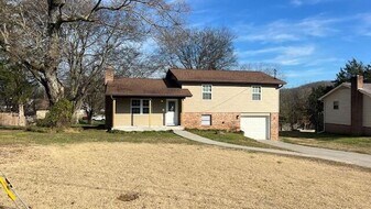 115 N Valley Dr NW in Cleveland, TN - Building Photo