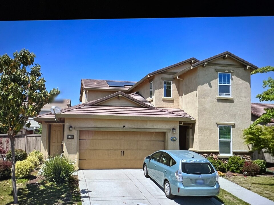 5444 Copper Sunset Way in Rancho Cordova, CA - Building Photo