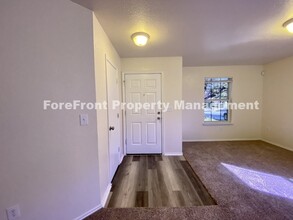 11012 Dublin Briar in San Antonio, TX - Building Photo - Building Photo