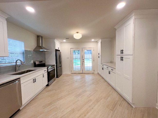 826 Blossom St SW in Atlanta, GA - Building Photo - Building Photo