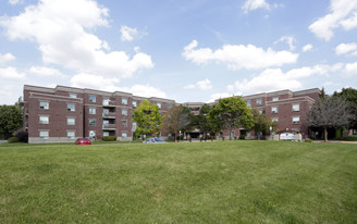 South Centrepointe Apartments