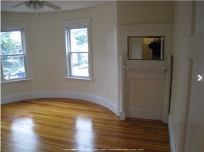 18 Bigelow St, Unit 3 in Boston, MA - Building Photo - Building Photo