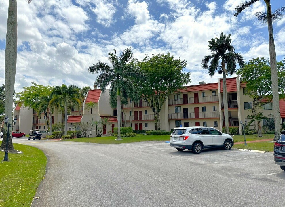 4393 Trevi Ct in Greenacres, FL - Building Photo