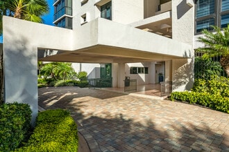 The Allegro in Naples, FL - Building Photo - Building Photo