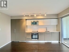 999 Seymour St in Vancouver, BC - Building Photo - Building Photo
