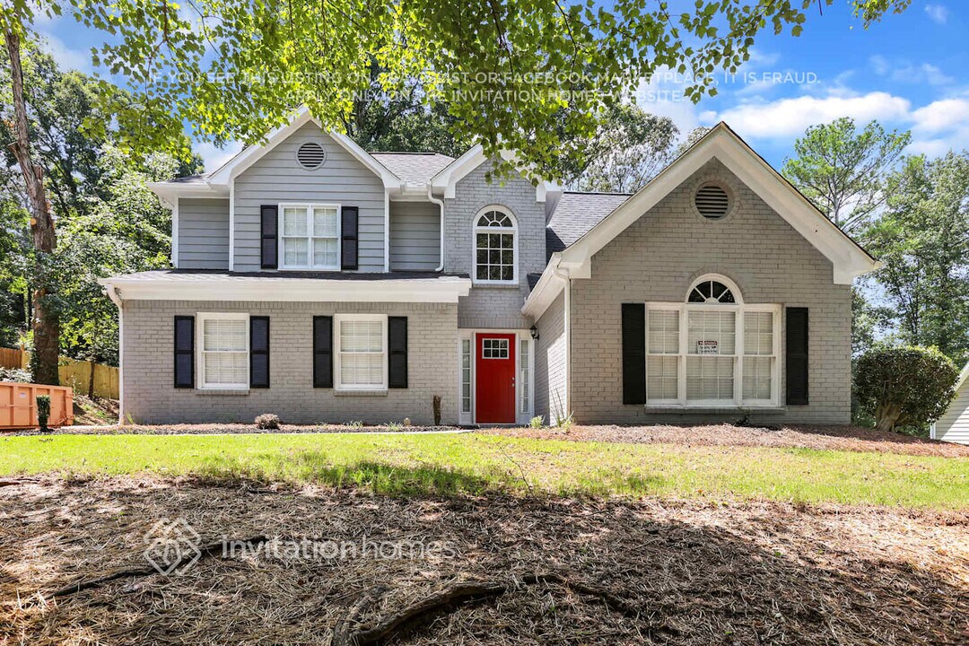3749 Raiders Ridge Dr in Stonecrest, GA - Building Photo