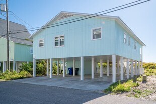 1007 Carolina Beach Ave S in Carolina Beach, NC - Building Photo
