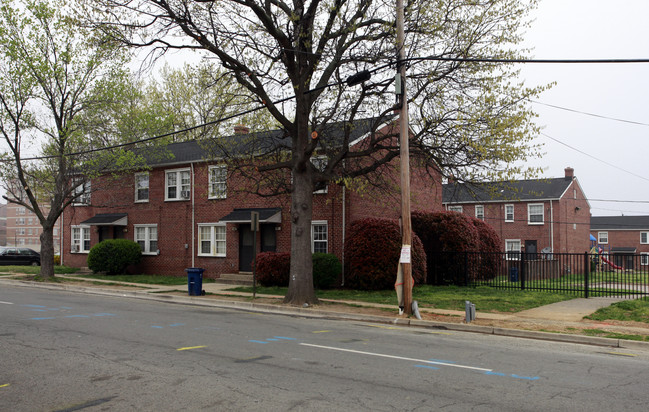 899 N Alfred St in Alexandria, VA - Building Photo - Building Photo