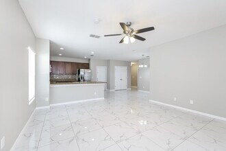 4656 Marcos Cir in Kissimmee, FL - Building Photo - Building Photo