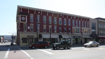 7-9 S Broad St in Norwich, NY - Building Photo