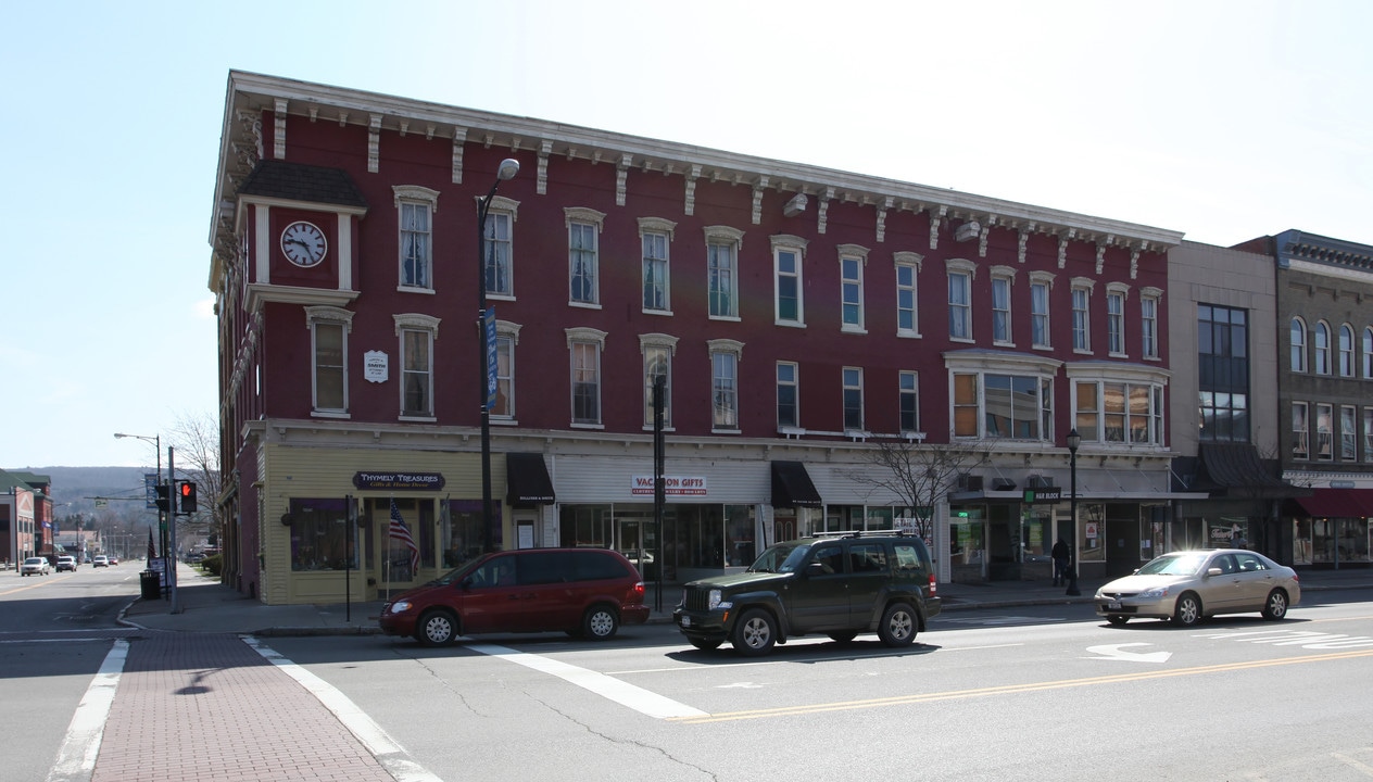 7-9 S Broad St in Norwich, NY - Building Photo