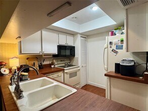 5169 Lazy Oaks Dr in Winter Park, FL - Building Photo - Building Photo