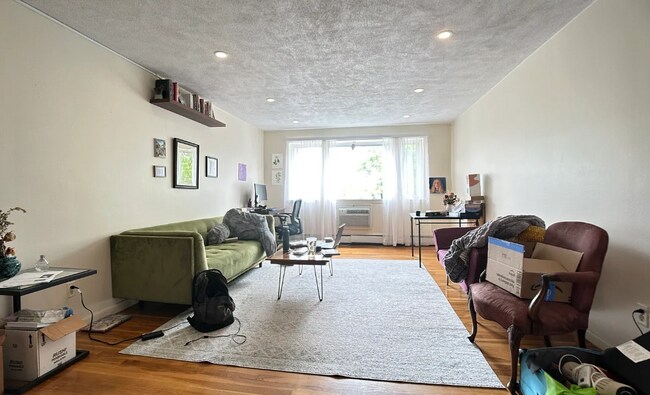 20 Radcliffe Rd, Unit 301