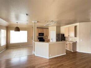 10428 Jaybird Dr in Fort Worth, TX - Building Photo - Building Photo
