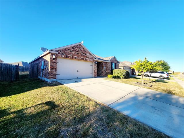 205 Mill St in Anna, TX - Foto de edificio - Building Photo
