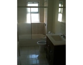 5 Kendall St-Unit -3 in Brookline, MA - Building Photo - Building Photo