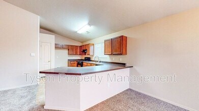 9005 Hidden Spring Ave SW in Albuquerque, NM - Building Photo - Building Photo