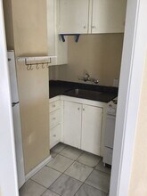 101 W Main St in Talent, OR - Building Photo - Building Photo