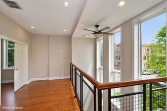 1458 N Artesian Ave, Unit 0Ea in Chicago, IL - Foto de edificio - Building Photo